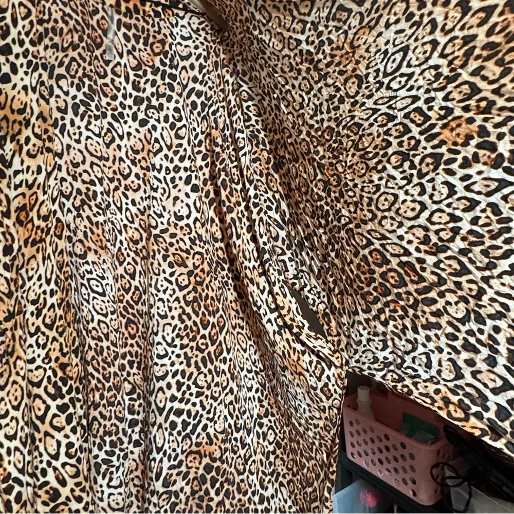 Victoria’s Secret leopard print long duster kimono swimsuit cover up size M/L - Picture 10 of 10